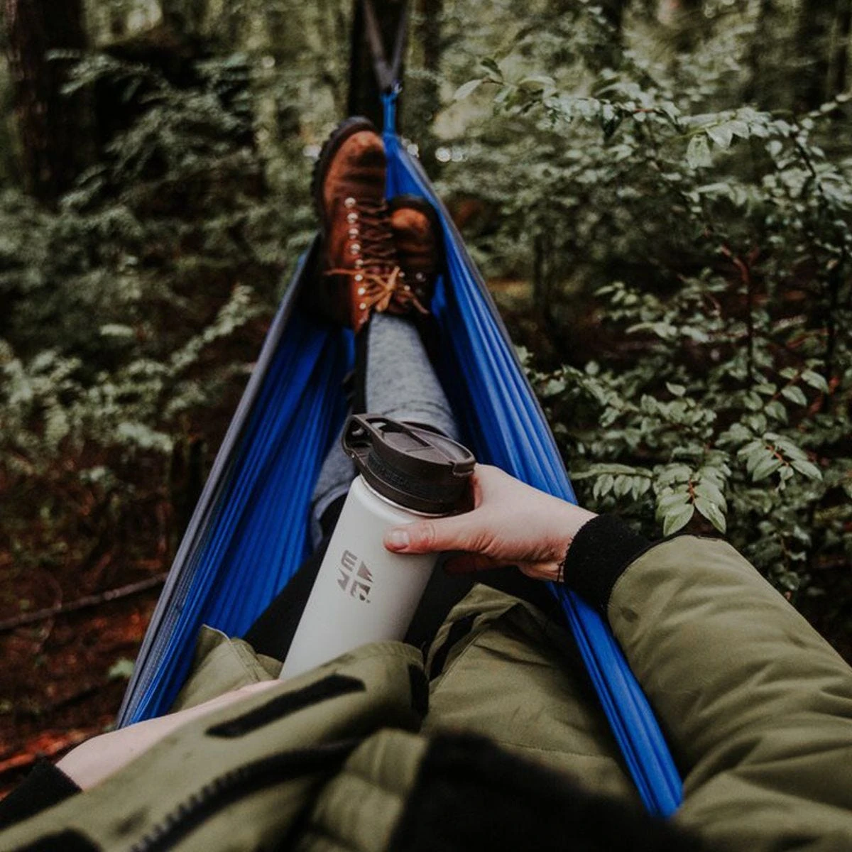 Earthwell Roaster Loop Vacuum Bottle 473ml Baja Sand 4 Earthwell Roaster Loop Vacuum Bottle 473ml Baja Sand - Image 2