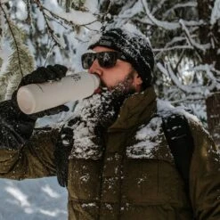 Earthwell Woodie Vacuum Bottle 650ml Walnut / Baja Sand -Military1st Shop earthwell woodie vb lifestyle 001 5